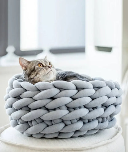 Super Soft Woven Cat Nest