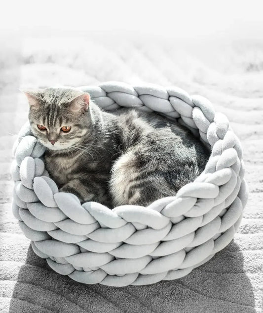 Super Soft Woven Cat Nest