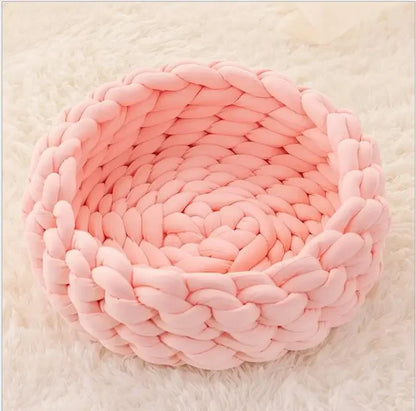 Super Soft Woven Cat Nest