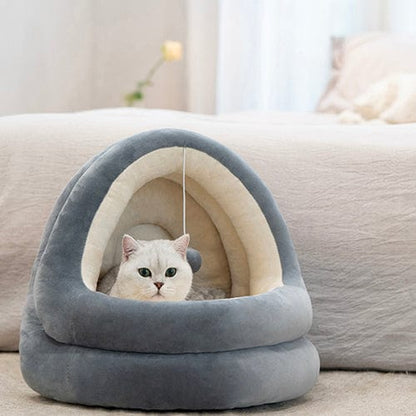 Luxurious Nesting Cave