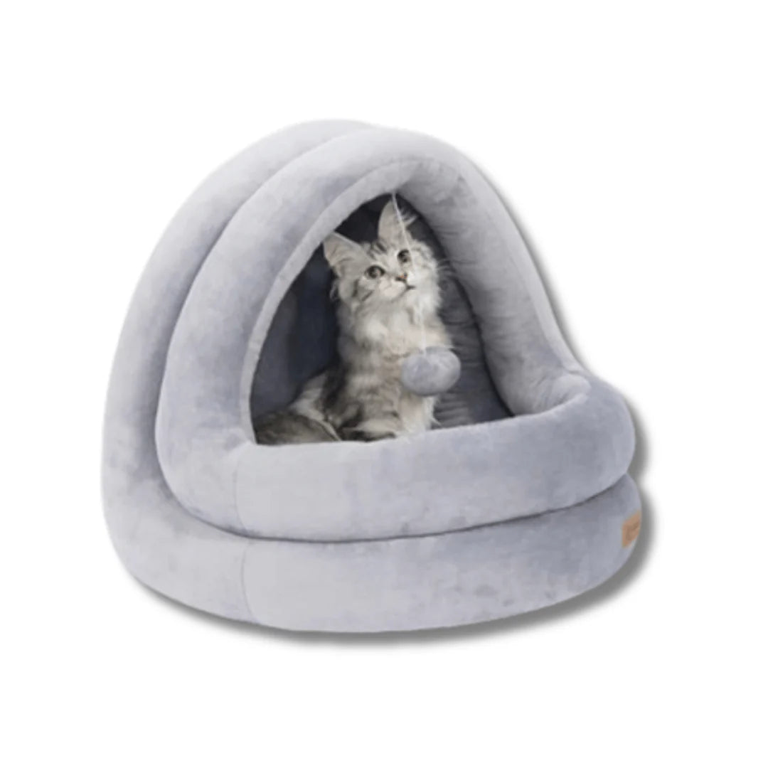 Luxurious Nesting Cave