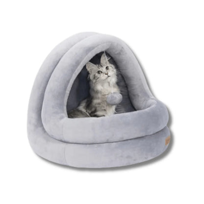 Luxurious Nesting Cave